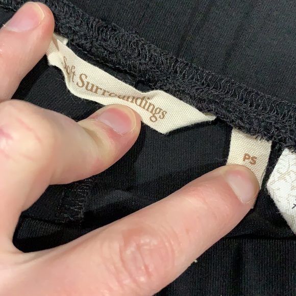 EUC Soft Surroundings black petite small leggings - Picture 3 of 4